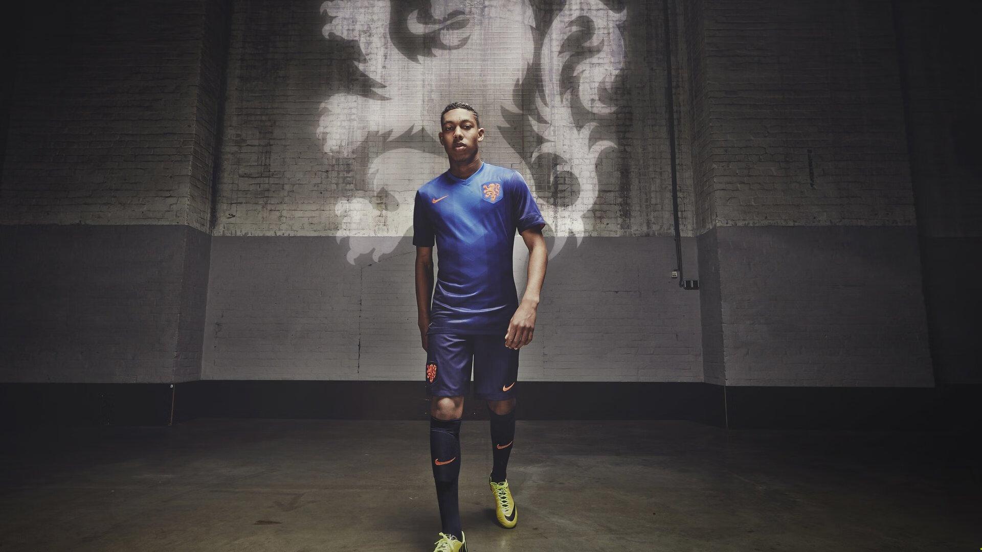 国乒包揽世乒赛五冠 马龙樊振东巅峰对决创经典