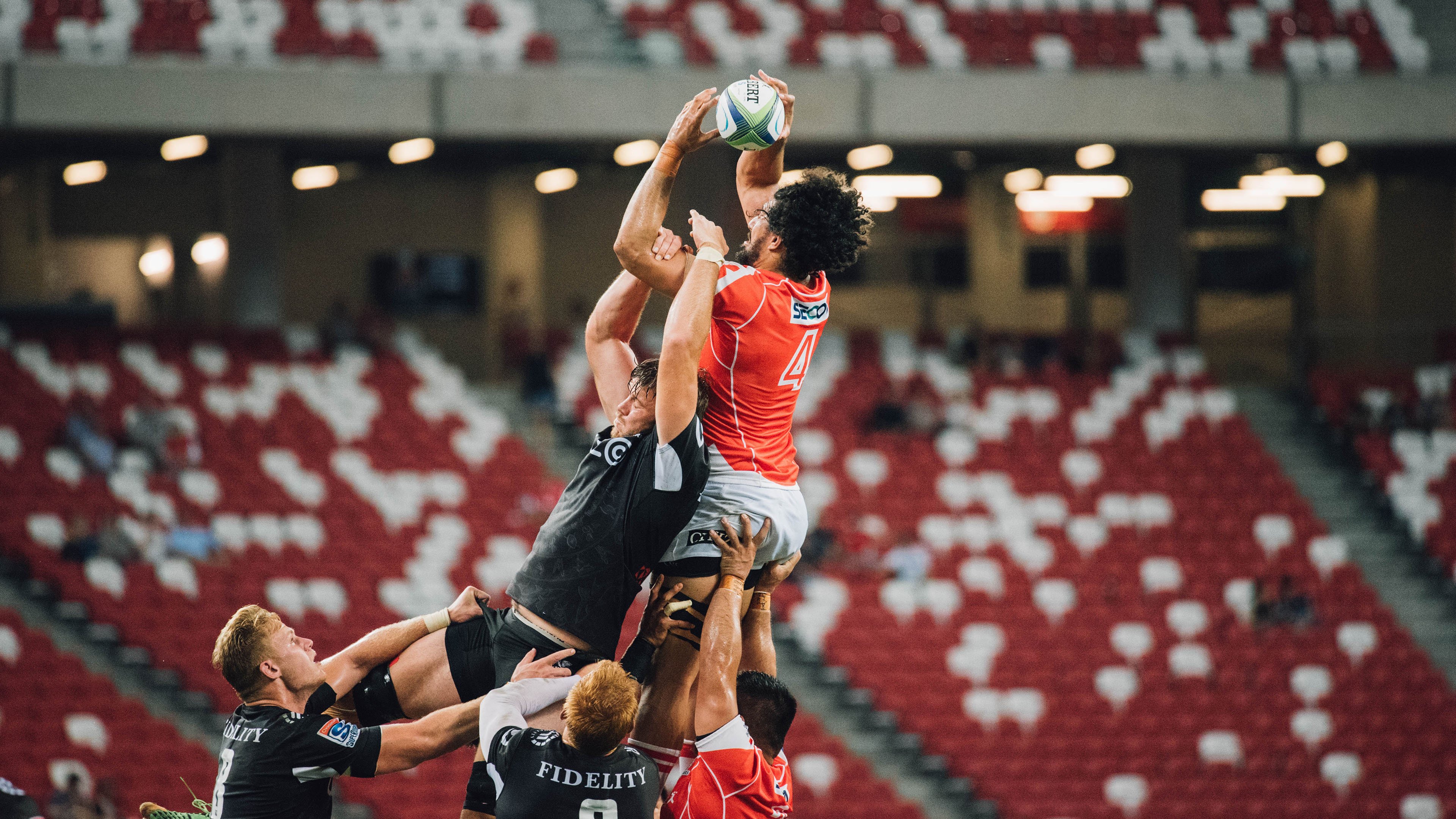 纳达尔关键破发点力挽狂澜 鏖战五盘逆转晋级温网八强